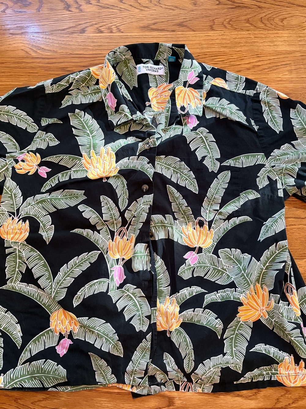Tori Richard Black Tropical Floral Button-Down Shirt UNISEX
